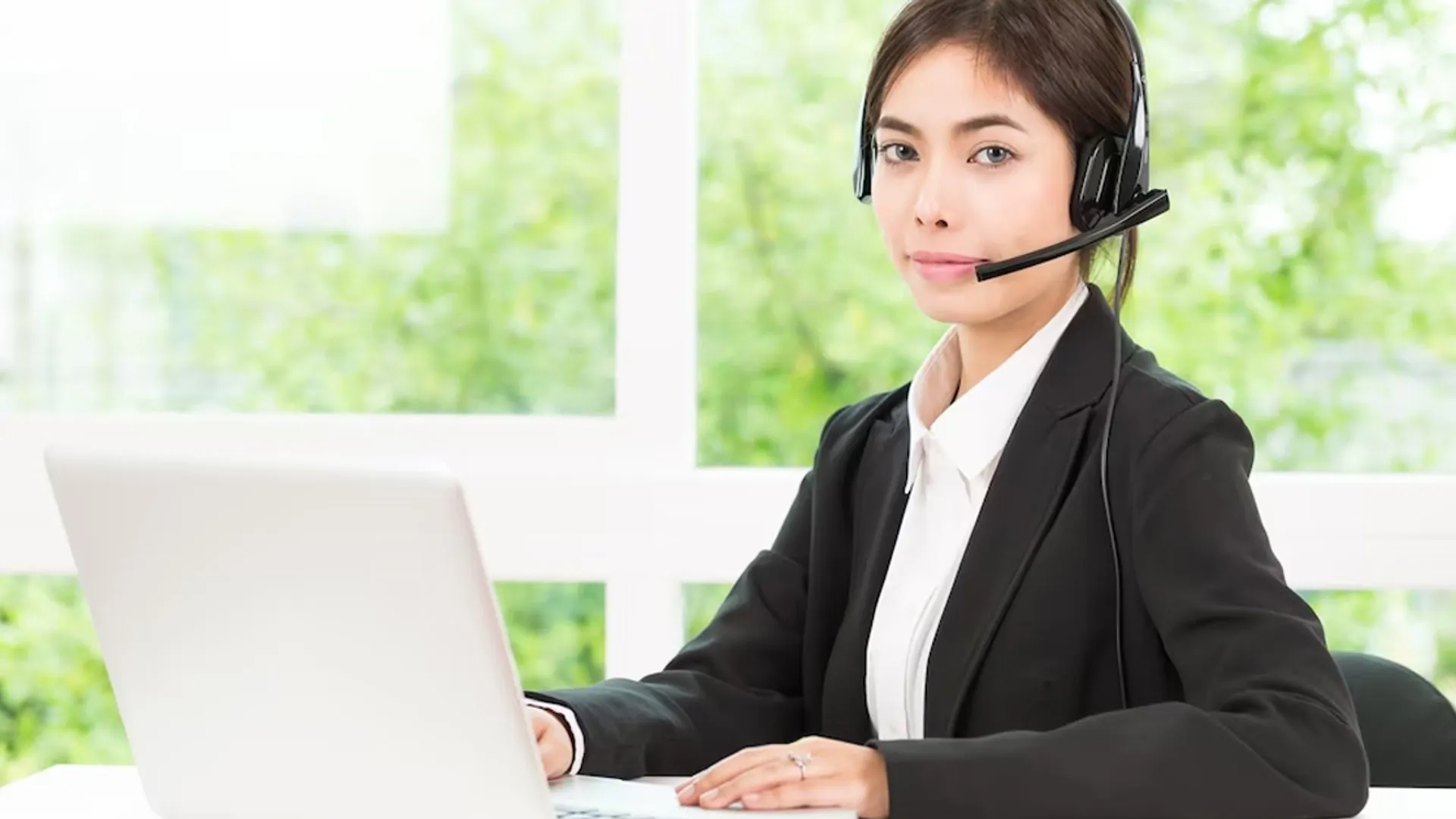 Hình ảnh hỗ trợ khách hàng 123b