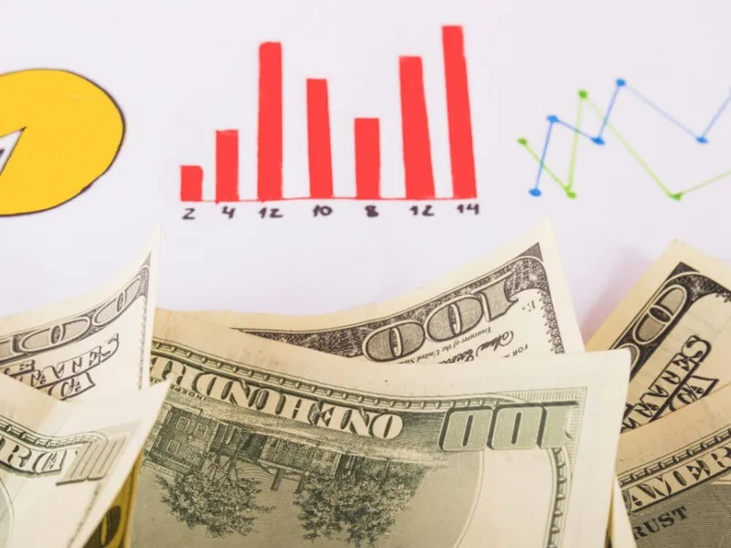 Người cá cược đang phân tích số liệu thống kê trận đấu